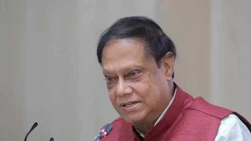 দুর্বল ব্যাংক রক্ষা করতে গিয়ে অর্থনীতি ধ্বংস করা যাবে না: আহসান এইচ মনসুর