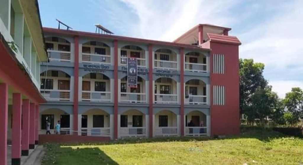 আশ্রয়কেন্দ্রে অসুস্থ হয়ে বৃদ্ধার মৃত্যু 