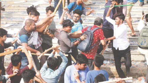 সংঘাত অবরোধে অশান্ত ঢাকা