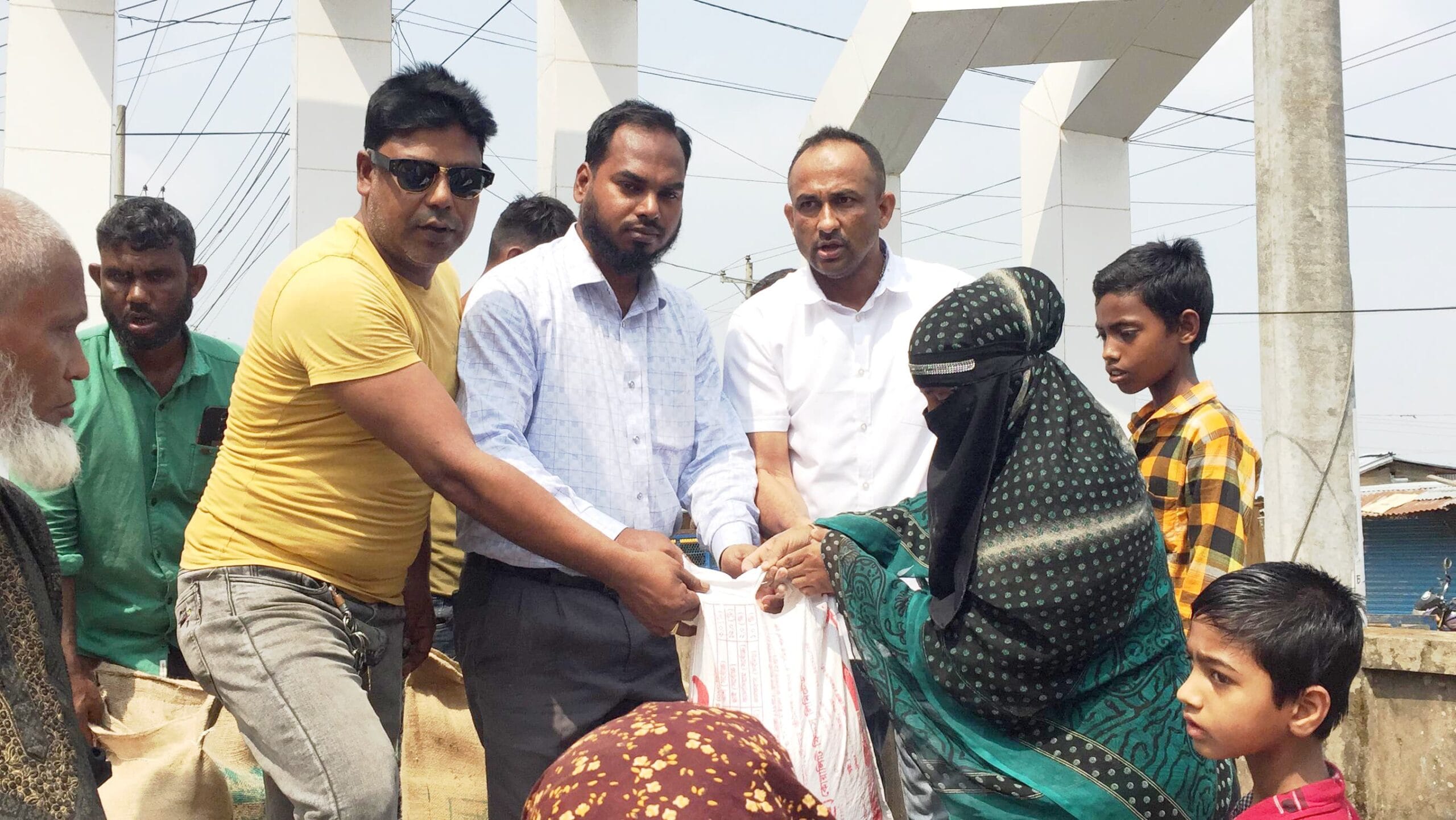 জুড়ীতে পবিত্র রমজান ও ঈদ উপলক্ষে ভি জি এফ এর চাল বিতরণ