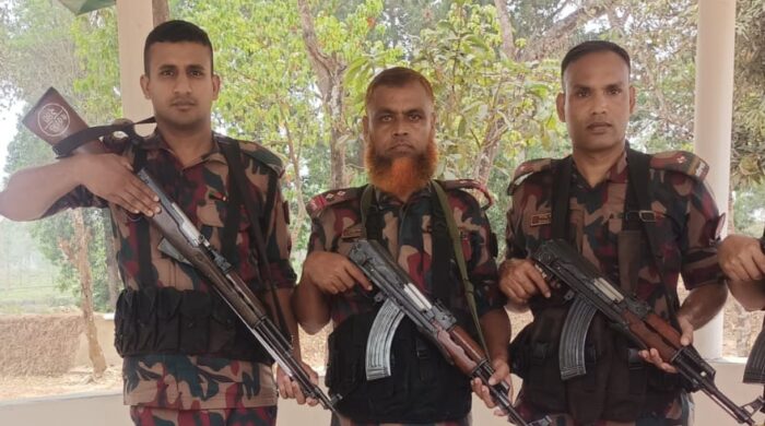 চুনারুঘাটে গুইবিল সীমান্তে বিদেশি মদ আটক