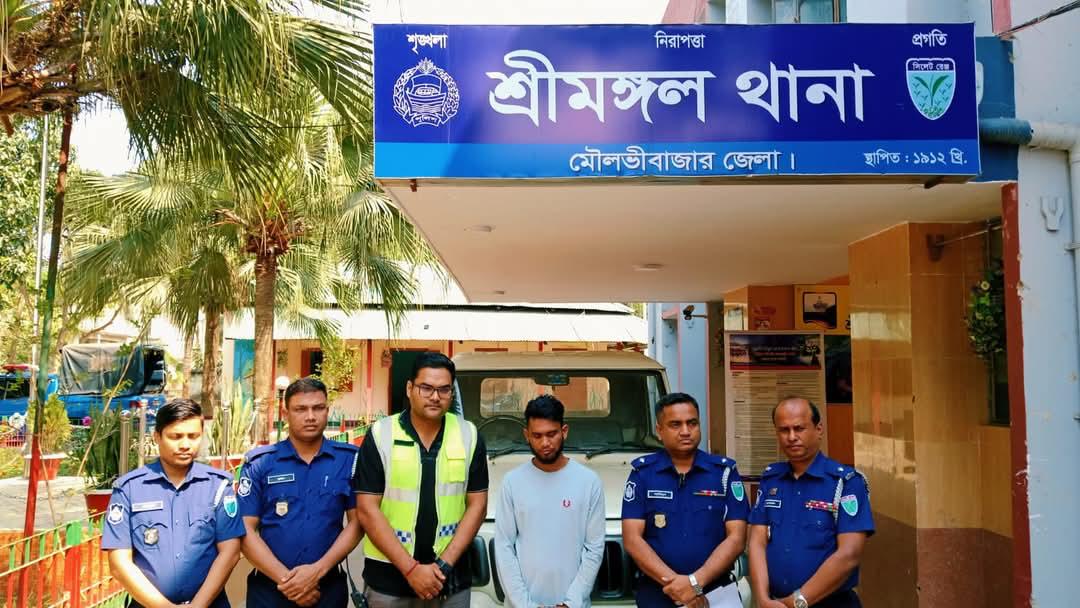 চুরি হওয়া পিকআপ উদ্ধার চুর গ্রেপ্তার